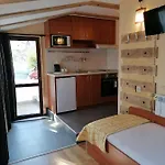 Boutique Ikonomov 3* 반스코