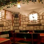 Boutique Ikonomov 3* 반스코