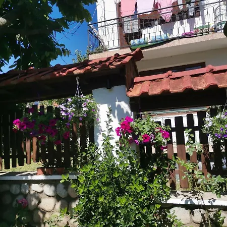 Boutique Ikonomov Vendégház Banszko