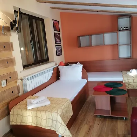 Boutique Ikonomov Vendégház 3*