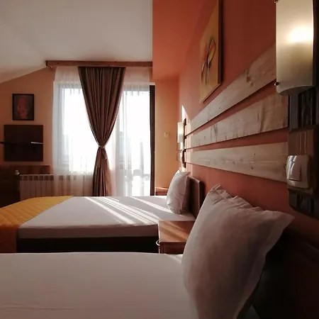 Πανσιόν Boutique Ikonomov 3*