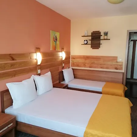 Πανσιόν Boutique Ikonomov 3*