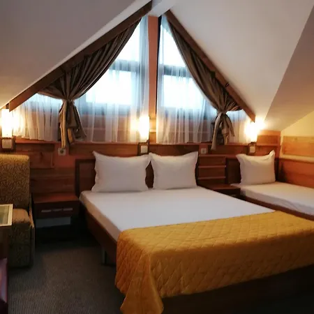 Πανσιόν Boutique Ikonomov 3*