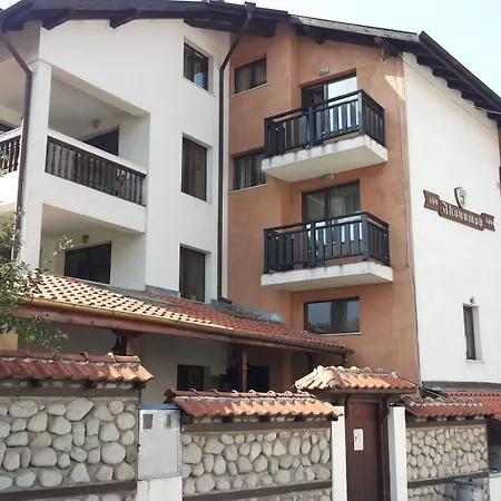 Pensión Boutique Ikonomov 3*